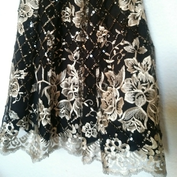 Dress - Picture 2 of 4